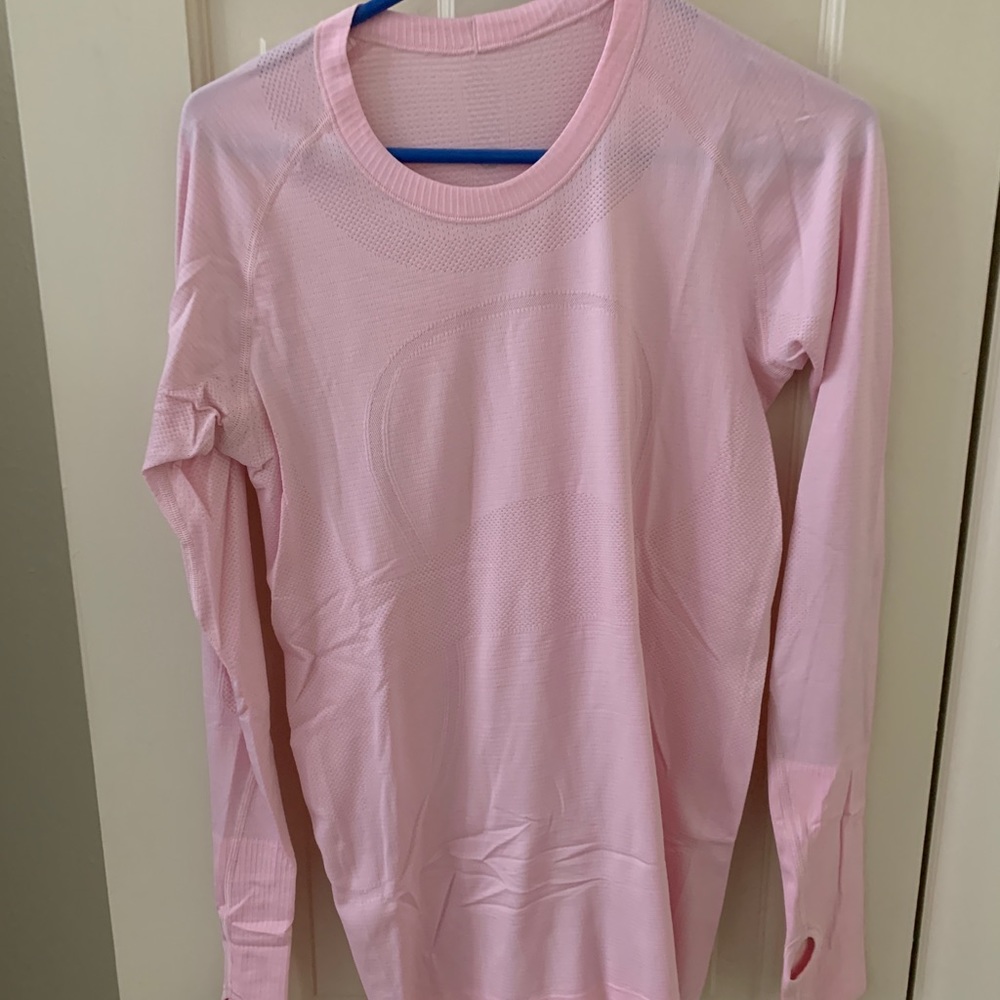Lululemon swiftly ls